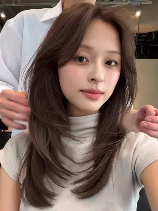セミロング LEANE THE TOKYO所属・外苑前/毛流れ レイヤー🍃荒谷進介のヘアスタイル