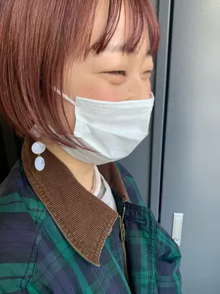 ショート カラー ヘアアレンジ サナ🌱 切りっぱなしボブのヘアスタイル