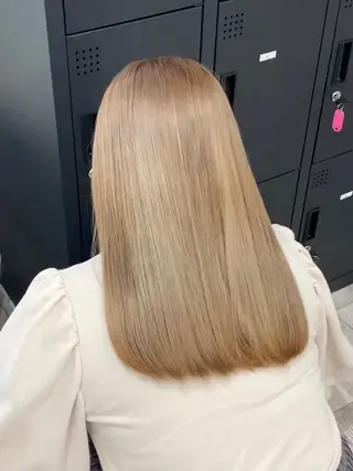 セミロング カラー ハイトーンレイヤー 🦋🌷Shuriのヘアスタイル