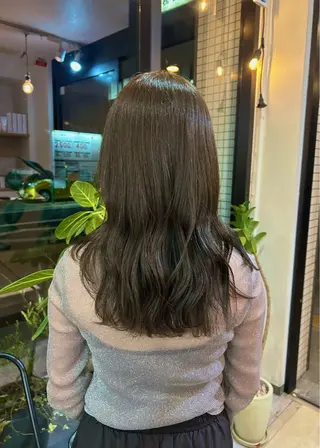 カラー 小川 鈴佳のヘアスタイル