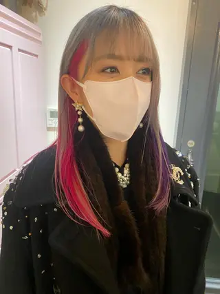 ミディアム カラー 梅田ハイトーン チダ ヒナノのヘアスタイル