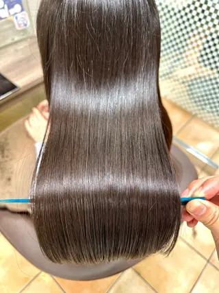 セミロング NYLON. 柏店所属・お悩み解決美容師🩷 ♠️ベテランそめやのヘアスタイル