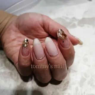 ネイル tommy's nail所属・福岡/若よもぎ蒸し 全身美容が叶うサロンのネイルデザイン