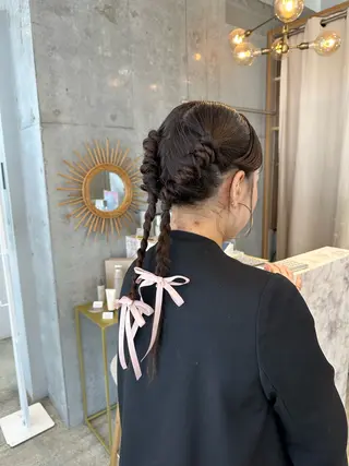 ロング ヘアアレンジ OLSEN D.B.A BALLOON HAIR所属・さとう あやかのヘアスタイル