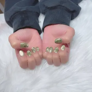 ネイル Nailsalon Lightsのネイルデザイン