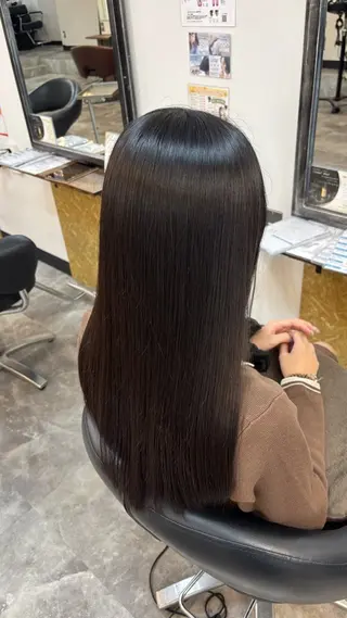 セミロング 🌟美髪特化🌟 服部 至恩のヘアスタイル