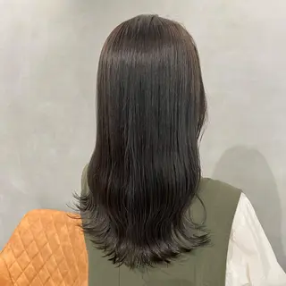 セミロング カラー 🫧オリーブ/赤み消 し/暗髪🫧野本麗奈のヘアスタイル