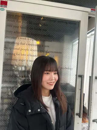 ミディアム まみ/暖色カラー /デザインカラーのヘアスタイル