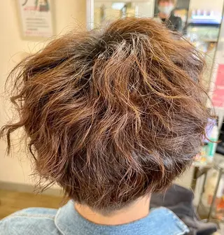 ショート カラー パーマ メンズ ヤマウチ  ヒデキのヘアスタイル