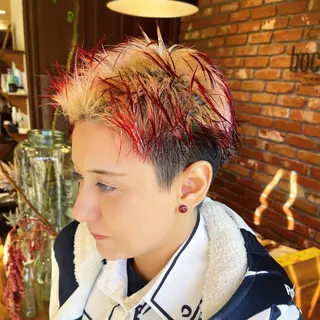 ショート カラー irwi/イルウィ所属・miku🎀門前仲町 ブリーチ・レイヤーのヘアスタイル