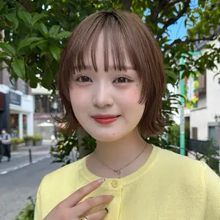 ミディアム ボブ顔まわりレイヤー 地毛風縮毛Yukiのヘアスタイル