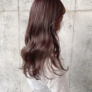 ロング CITY louwe 脇坂彩音のヘアスタイル