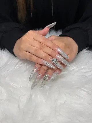 ネイル Minami 🩷のネイルデザイン