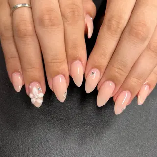 ネイル 佐藤 来夢のネイルデザイン