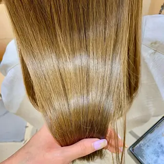 ロング カラー 店長ハイトーンカラー 柞山史奈のヘアスタイル