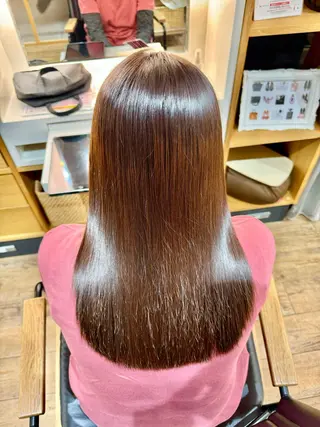 セミロング afloatkobe所属・美髪/髪質改善 川口凌弥のヘアスタイル