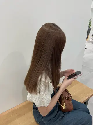 セミロング カラー 西田 歩果のヘアスタイル