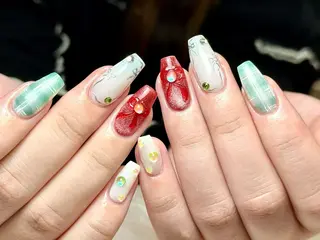 ミディアム 一其 サロンのネイルデザイン