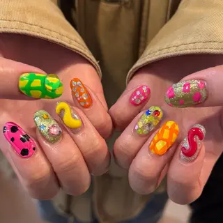 セミロング 小川 柚香のネイルデザイン