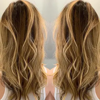 ロング カラー WHALE hair salon所属・WHALE hair salonのヘアスタイル