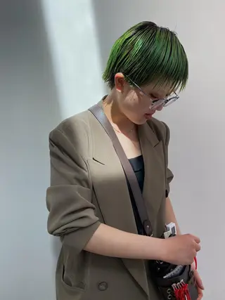 ショート カラー Ryo リョウのヘアスタイル