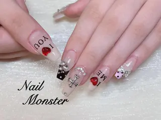 セミロング AYU_ Monster🎀のネイルデザイン