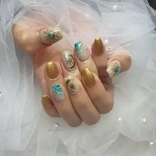ネイル Fairyフェアリーネイルサロン所属・シズ セキのネイルデザイン