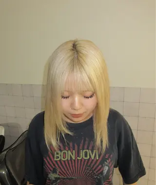 セミロング カラー ボブ/個性派🪽🍀 堀内志茉のヘアスタイル