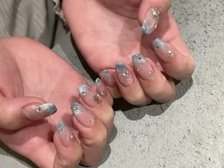 セミロング m kaori𓃟のネイルデザイン