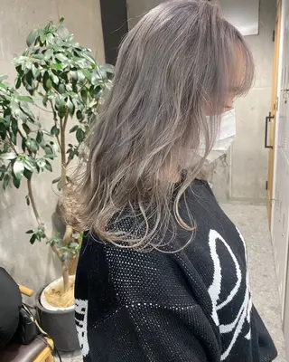 セミロング 🎀ダブルカラー hinata🎀のヘアスタイル