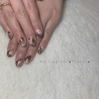ネイル Tiara♛ティアラ 山口くるみのネイルデザイン