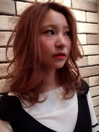 ミディアム カラー パーマ 畠山 雄大のヘアスタイル