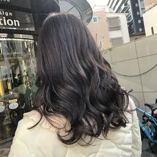 セミロング カラー 山崎 絵莉香のヘアスタイル
