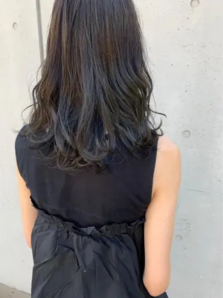 ロング カラー putri 副店長 岸本　拓真のヘアスタイル