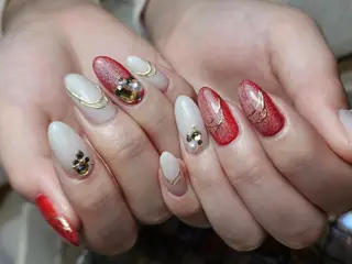 ネイル Y. Reonaのネイルデザイン