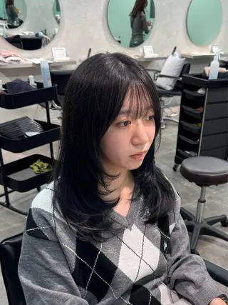 セミロング 韓国特化🇰🇷千葉 /レイヤーカット竜生のヘアスタイル