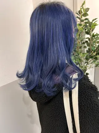 セミロング カラー SALOWIN新宿三丁目 Frente店所属・薄田 珠美のヘアスタイル