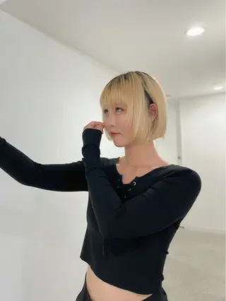 ショート 縮毛矯正/ハイトーン /パーマ/前原汐🎐のヘアスタイル