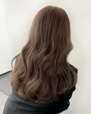 ロング ゆいな / 大阪美容室のヘアスタイル