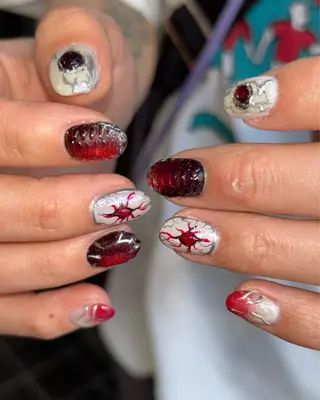 ネイル 🪐富島彩夏 /海外nail🪐のネイルデザイン