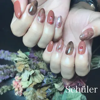 ネイル Schüler所属・野内 まきのネイルデザイン