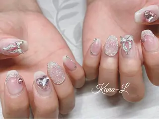 ネイル 芦辺 香奈のネイルデザイン