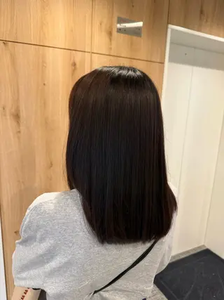 ミディアム 鈴木 梨愛のヘアスタイル