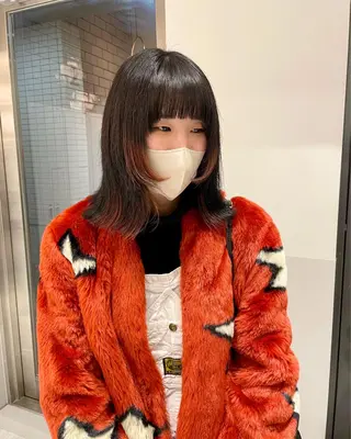 セミロング カラー ヘアアレンジ satsuki 暖色・ブラウンカラーのヘアスタイル