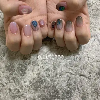 ネイル charme所属・. SHIORIのネイルデザイン