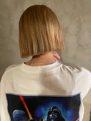 ショート カラー さの あやねのヘアスタイル