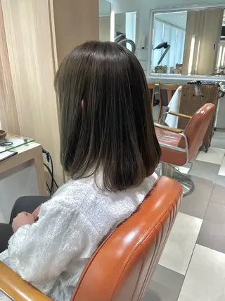 ミディアム カラー 青沼夏未/オリーブ/ 寒色カラーのヘアスタイル