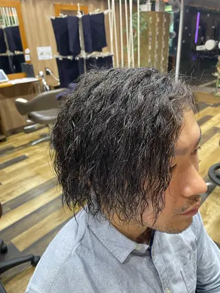 ミディアム パーマ メンズ 山際勇策 /岐阜美容師のヘアスタイル