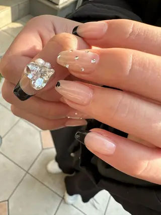 ロング カラー ヘアアレンジ キッズ ネイル マツエク・マツパ アイブロウ 福田 加奈のネイルデザイン