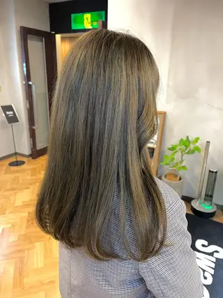 ロング カラー miyu /レイヤー/ブリーチのヘアスタイル